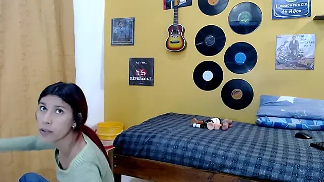 Snapshot of skinnyverus18 chatting on 13, 3, 2026 skinnyverus18 online show from 13, 3, 2026