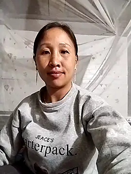 cute love00 online show from 17, 2, 2026