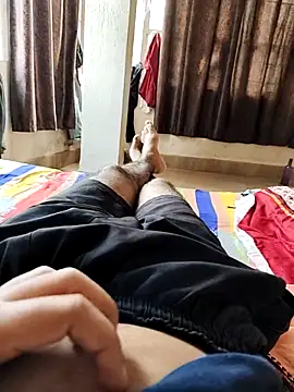 Sexyhotboy7inch online show from 21, 11, 2025