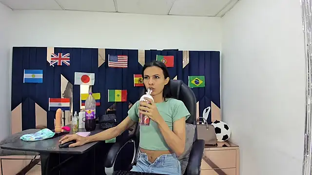 Aisha hotts777 online show from 5, 7, 2026