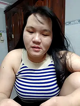  Babyrose  online show from 4, 4, 2026