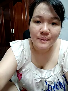  Babyrose  online show from 8, 4, 2026