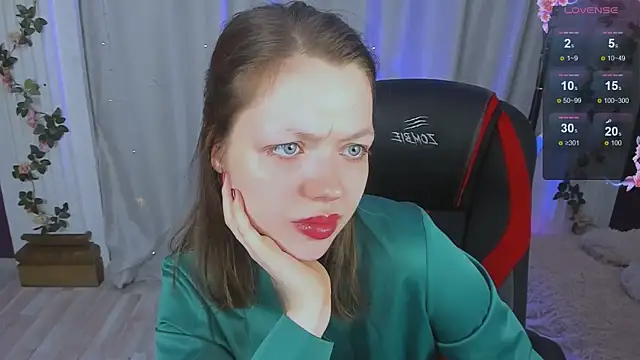 Lunar Lily online show from 16, 10, 2025