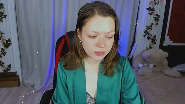 Lunar Lily online show from 23, 10, 2025