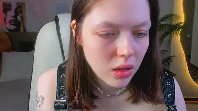 Lunar Lily online show from 18, 4, 2026