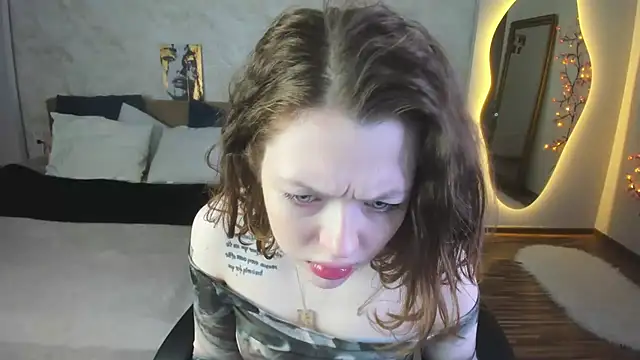 Snapshot of Lunar_Lily chatting on 28, 6, 2026 Lunar Lily online show from 28, 6, 2026