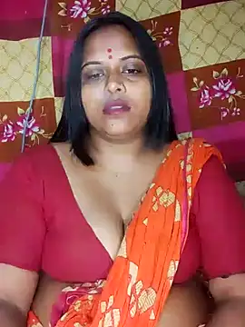 Snapshot of Hot-Show2 chatting on 2, 10, 2025 Hot-Show2 online show from 2, 10, 2025