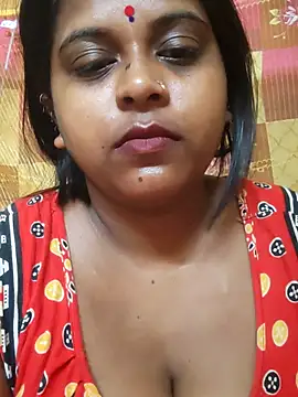 Snapshot of Hot-Show2 chatting on 29, 10, 2025 Hot-Show2 online show from 29, 10, 2025