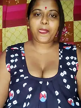 Snapshot of Hot-Show2 chatting on 29, 10, 2025 Hot-Show2 online show from 29, 10, 2025