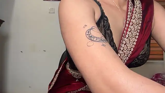 LucytheDevilQueen online show from 4, 3, 2026