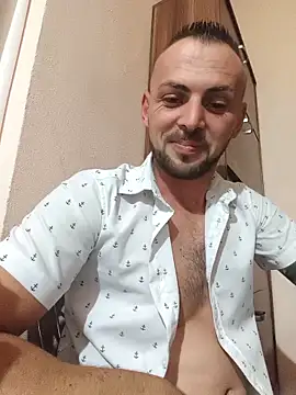 papichulo0099 online show from 4, 10, 2025