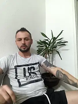 papichulo0099 online show from 4, 2, 2026