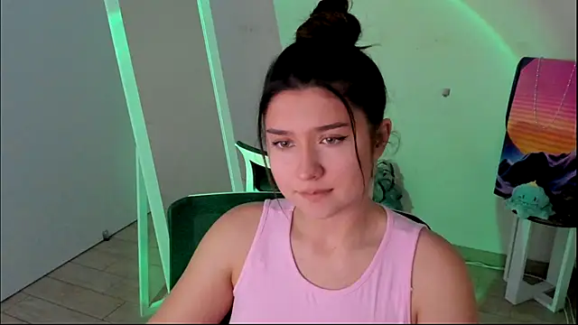 Sandra Curly online show from 2, 12, 2025