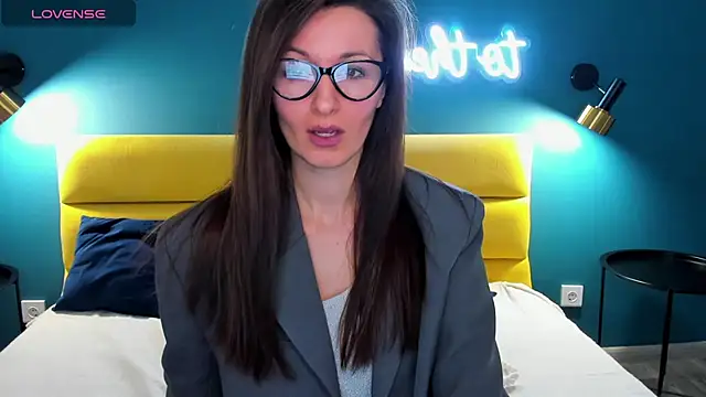 Joan Nelson online show from 12, 1, 2026