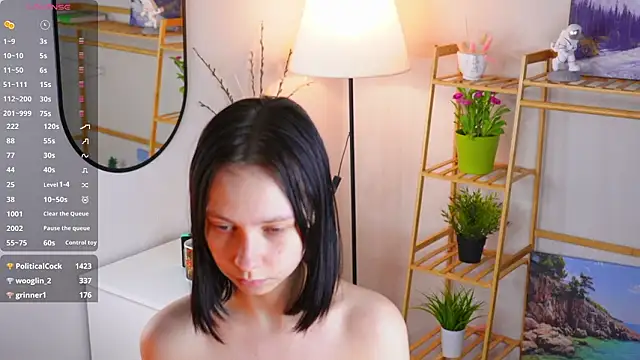 Snapshot of SuzanneHowse chatting on 3, 2, 2026 SuzanneHowse online show from 3, 2, 2026