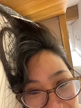 bunny b4nny online show from 7, 11, 2025