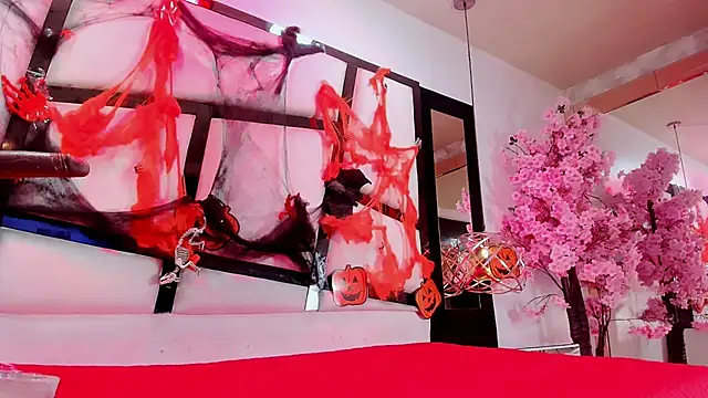 TessaCooper1 online show from 26, 10, 2025