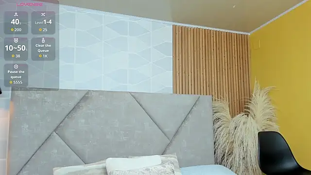 Brunnette Sensation online show from 30, 10, 2025