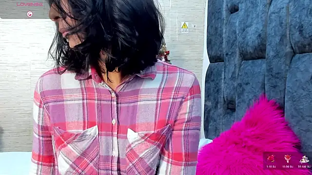 MiaAmore  online show from 14, 12, 2025