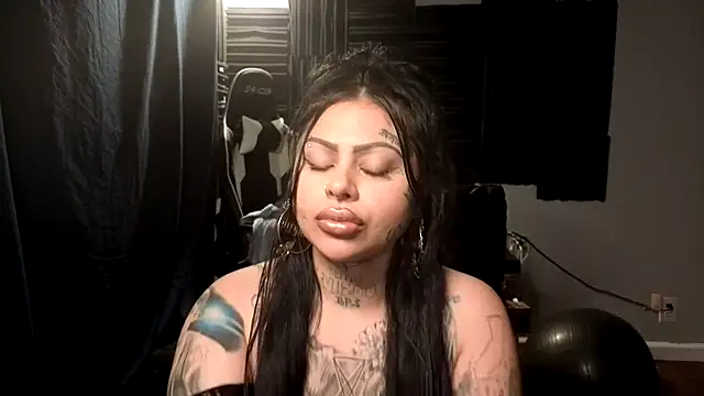 chicanachic13 online show from 30, 10, 2025