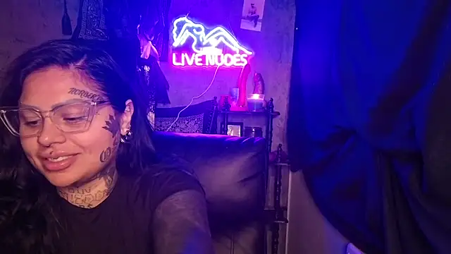 chicanachic13 online show from 13, 2, 2026