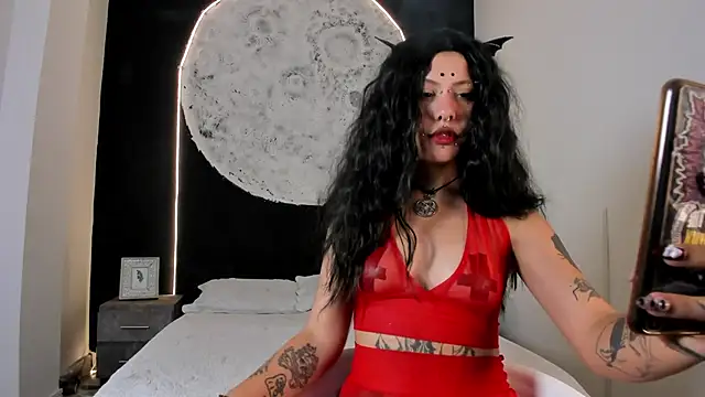 Snapshot of MistressMariam_ chatting on 22, 10, 2025 MistressMariam online show from 22, 10, 2025