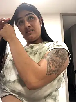 Miia Parker online show from 19, 11, 2025