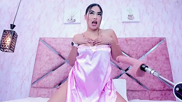 HOT EMIILY  online show from 26, 10, 2025