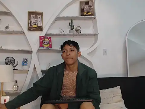 BEAUTY BOYS1 online show from 9, 9, 2025