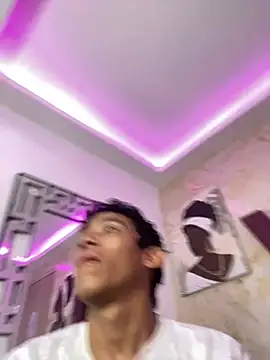 BEAUTY BOYS1 online show from 18, 3, 2026