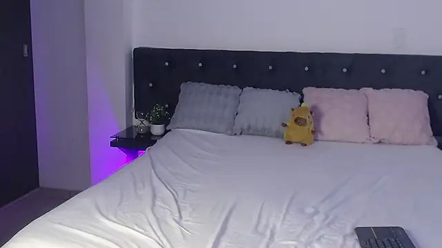 anne colucci online show from 30, 9, 2025