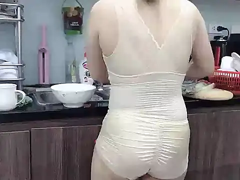 Stella-869 online show from 12, 9, 2025