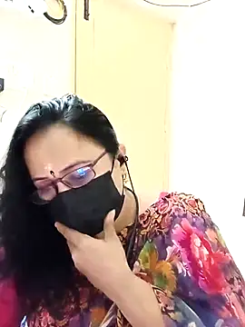 Snapshot of Ananya_flower chatting on 3, 10, 2025 Ananya flower online show from 3, 10, 2025