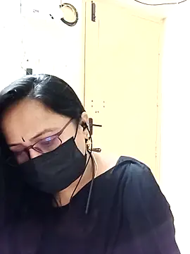 Snapshot of Ananya_flower chatting on 5, 10, 2025 Ananya flower online show from 5, 10, 2025