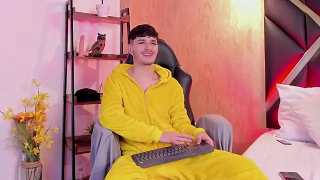 LiamMuller online show from 30, 10, 2025