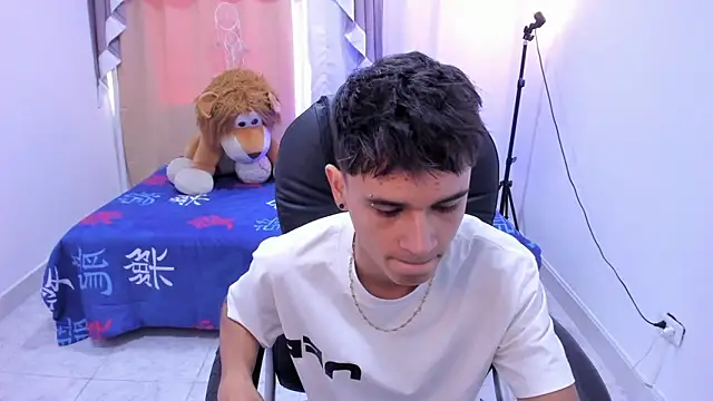 Aron Boyy online show from 9, 4, 2026