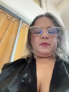 Lucy Milf 474 online show from 30, 5, 2026