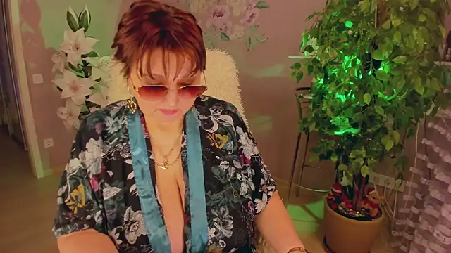 Snapshot of rebekkacharm chatting on 27, 9, 2025 rebekkacharm online show from 27, 9, 2025