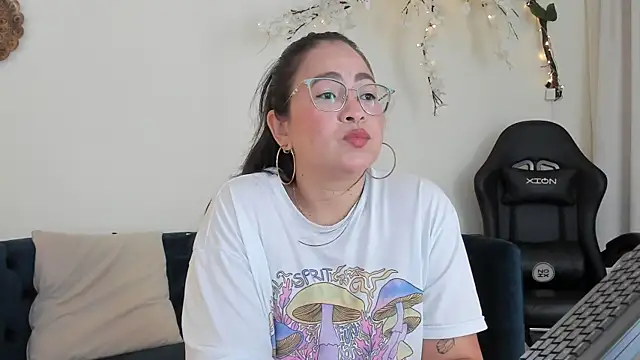 alissonbronw     online show from 5, 1, 2026