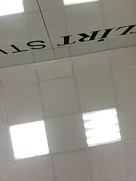 Sky Cutie online show from 6, 10, 2025