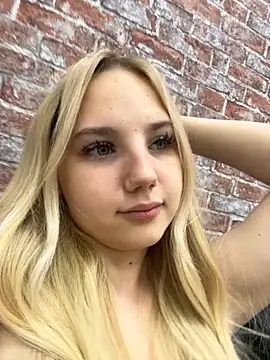 Sky Cutie online show from 11, 10, 2025