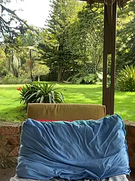 AliceMrtnz online show from 3, 2, 2026