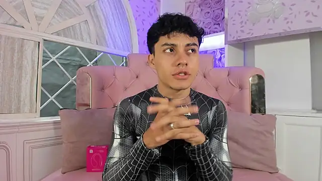 Snapshot of Dani_rivass chatting on 28, 11, 2025 Dani rivass online show from 28, 11, 2025