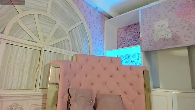 Snapshot of Dani_rivass chatting on 19, 12, 2025 Dani rivass online show from 19, 12, 2025