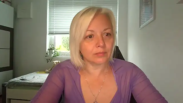 Linsy Kim online show from 2, 10, 2025