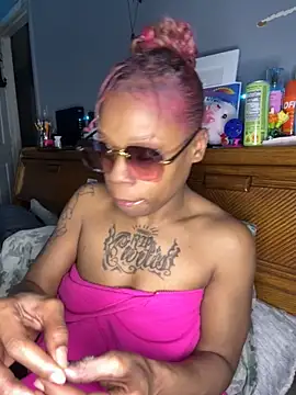 Snapshot of Tishrella6 chatting on 4, 2, 2026 Tishrella6 online show from 4, 2, 2026