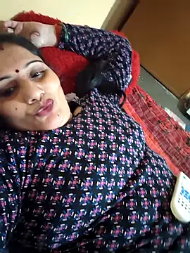 Snapshot of Rakhi99x chatting on 8, 10, 2025 Rakhi99x online show from 8, 10, 2025