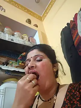 Snapshot of Rakhi99x chatting on 27, 3, 2026 Rakhi99x online show from 27, 3, 2026