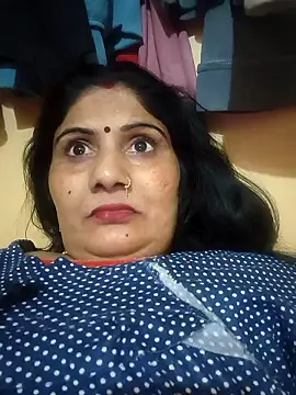 Snapshot of Rakhi99x chatting on 5, 4, 2026 Rakhi99x online show from 5, 4, 2026