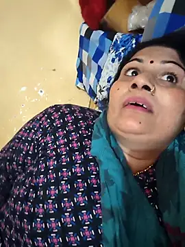 Snapshot of Rakhi99x chatting on 10, 4, 2026 Rakhi99x online show from 10, 4, 2026